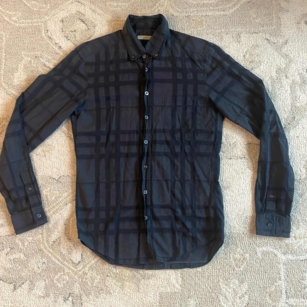 Burberry cotton button up cotton shirt size small